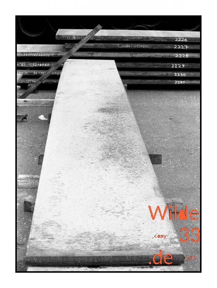 Gestapelte Stahlplatten #1, Hafen Düsseldorf, 1985